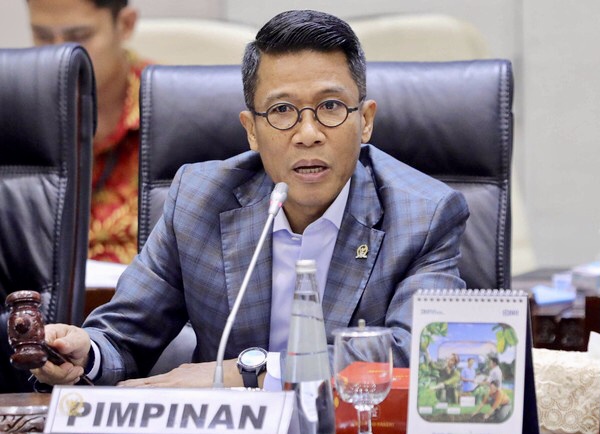 Misbakhun Kritik PDIP: Posisi Dua Kaki Tak Elegan